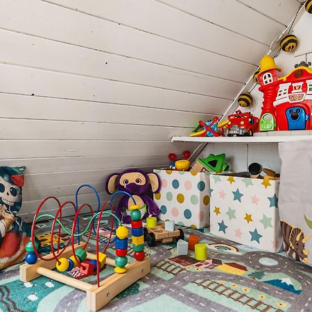 Dinbnb Apartments I Family Dream In Bergen I Playroom I Private Garden Bagian luar foto